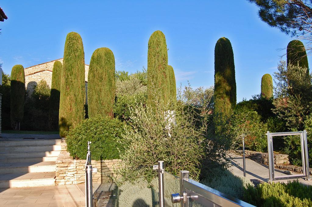 Cypres Du Paradis A Gordes Bagian luar foto