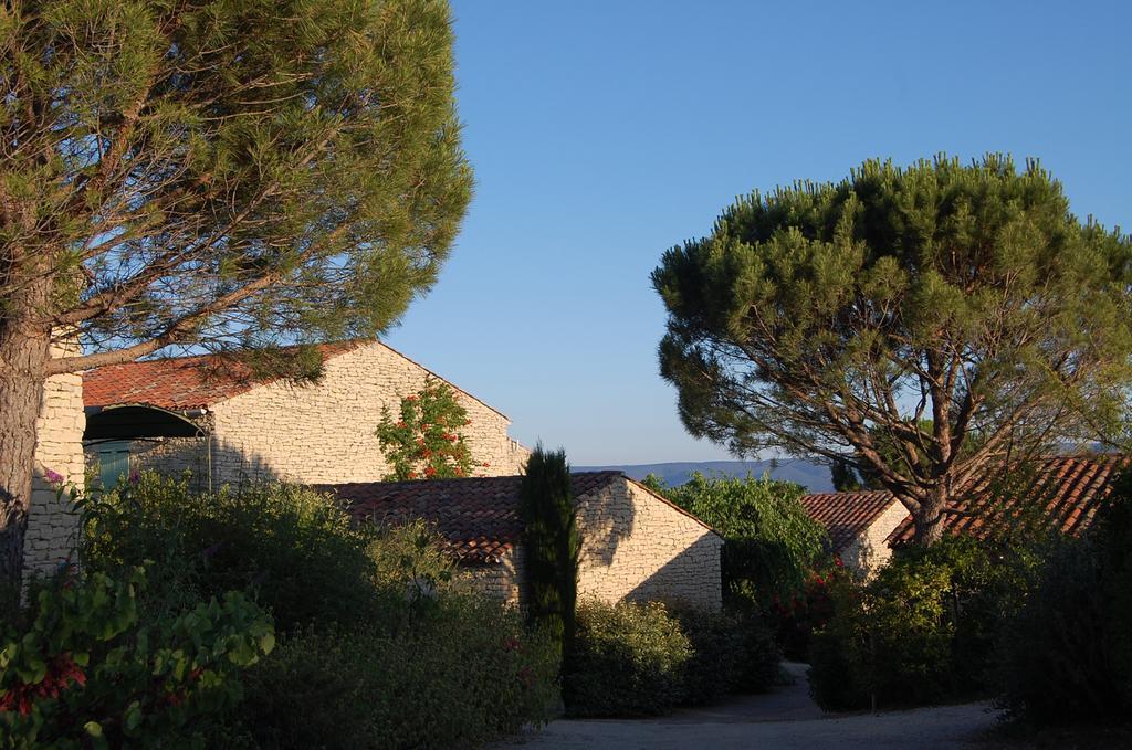 Cypres Du Paradis A Gordes Bagian luar foto
