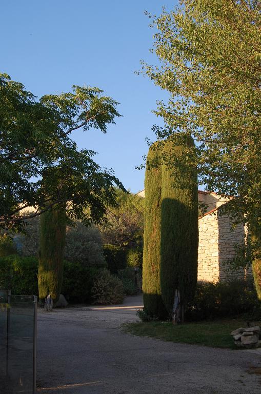 Cypres Du Paradis A Gordes Bagian luar foto