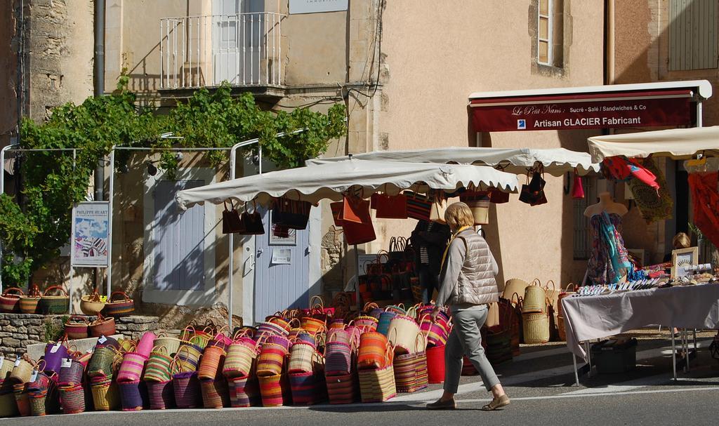 Cypres Du Paradis A Gordes Bagian luar foto